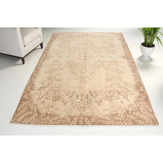 Beige Turkish Home Liivng Vintage Rug For Sale - Image 8 of 10