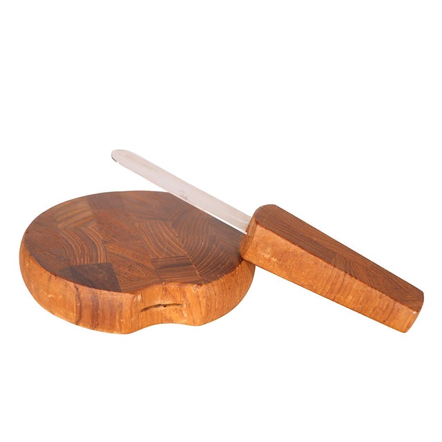 Mid-Century Modern Mid Century Danish Modern Jens Quistgaard for Dansk Cutting Board With Knife For Sale - Image 3 of 5
