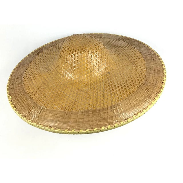 Chinoiserie Vintage Bamboo Rattan Woven Farmer Hat Wall Decoration For Sale - Image 3 of 7