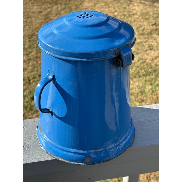 Early 20th Century European Enamelware 5 Liter / 3.2 Gallon Lidded Bucket - Fjord Blue For Sale - Image 4 of 9