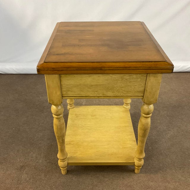 1980s Vintage Arts & Crafts Americana Farmhouse Painted Side Table