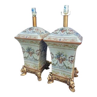 Vintage Royal Design Greek Key Scroll Floral Ceramic Lion Head Foot Table Lamps- a Pair For Sale