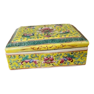 Chinese Guangxu Period Late 19th Century Porcelain Hand Decorated Box