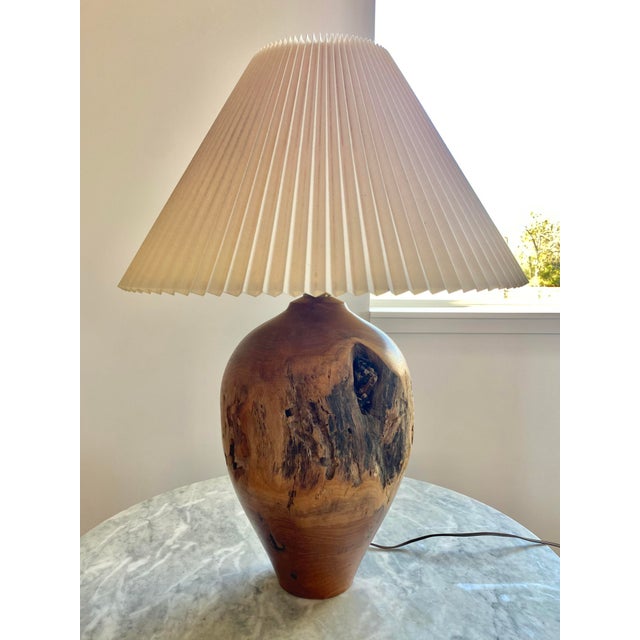 1970s Carved Turned Wood Log Artisan Rustic Lamp + Pleated Shade For Sale - Image 5 of 18