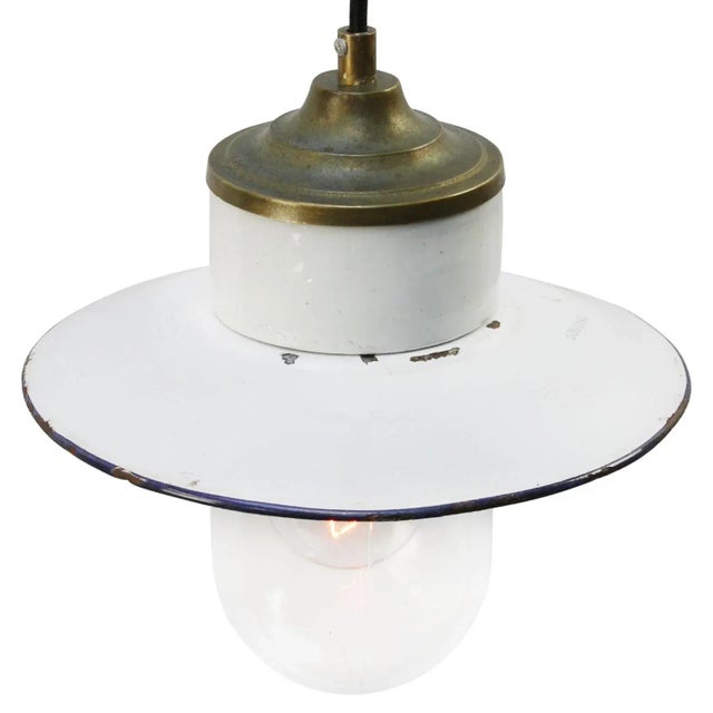 Mid-Century Modern Vintage Industrial White Enamel, Brass, Porcelain & Clear Glass Pendant Light For Sale - Image 3 of 6