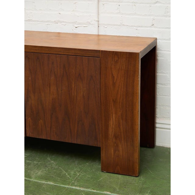 Mid 20th Century Long Media Console For Sale - Image 10 of 11