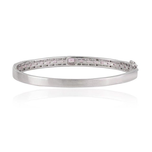 Contemporary 925 Sterling Silver Geometric Hinged Bangle With Mixed Cut Pink Sapphires - Caratandher For Sale - Image 3 of 15