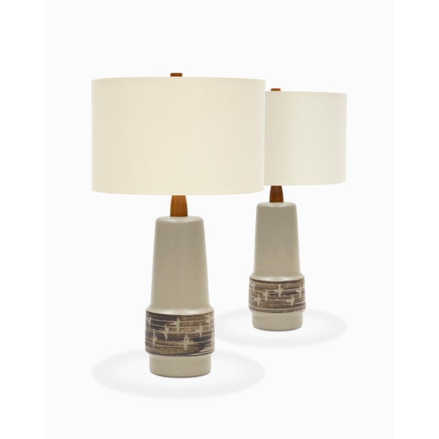 Pair of Vintage Mid Century M144 Table Lamps by Jane and Gordon Martz For Sale - Image 11 of 12