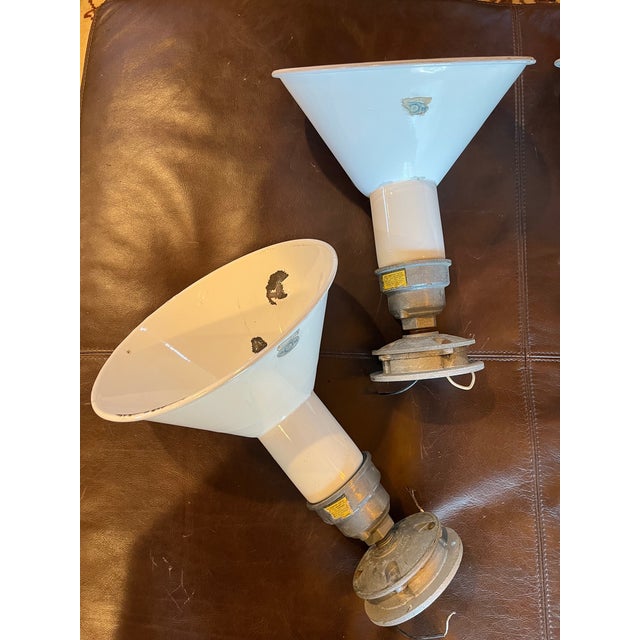 1940s Stonco Vintage 1940s Metal Enamel Industrial Sign Lights For Sale - Image 5 of 10