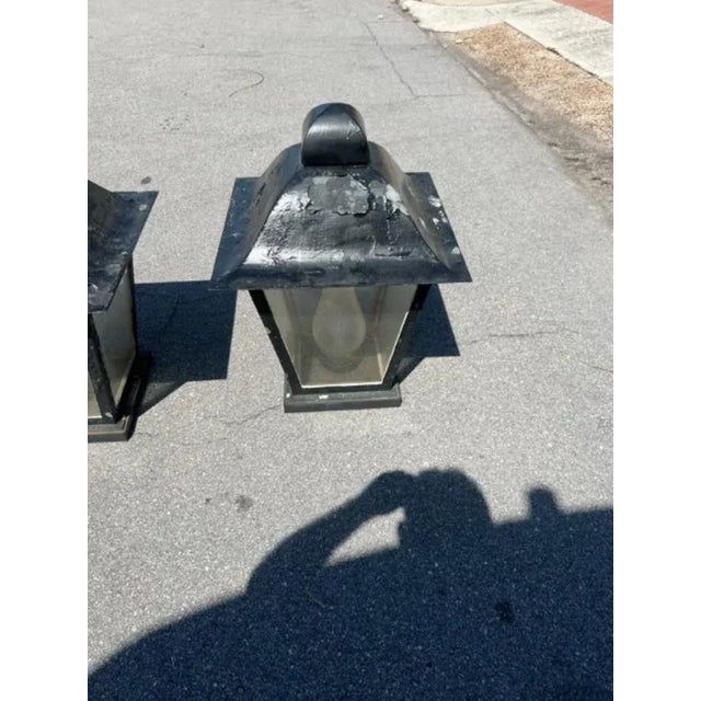 English Antique Pair of 19th-Century Lanterns For Sale - Image 3 of 7