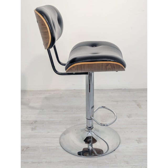 Vintage Swivel Bar Stool, 1960s For Sale - Image 9 of 16