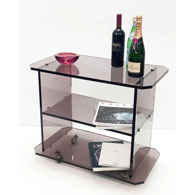 Mid-Century Italian Smoked Acrylic Glass Serving Trolley, 1980s For Sale - Image 15 of 18