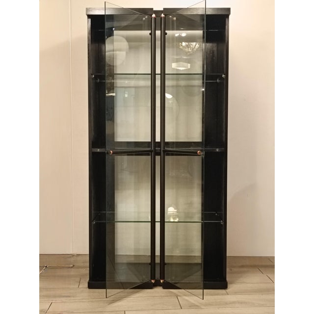 Mid-Century Modern Vintage Black Laquered Wood Display Cabinet by Carlo Scarpa for Bernini, 1970s For Sale - Image 3 of 10