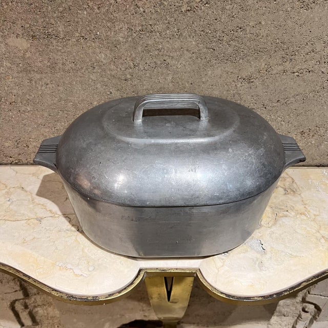 1960s 1960s Wagner Ware Magnalite 4265 Oval Roaster Lidded Dutch Oven For Sale - Image 5 of 12