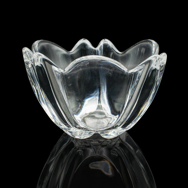 1970's Vintage Lily Shaped Bowl For Sale - Image 6 of 10