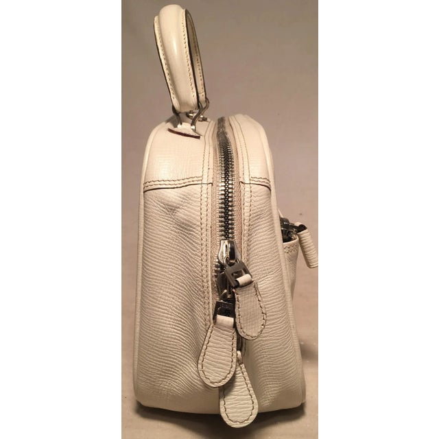 1990s Valextra Serie S Medium Bag in White For Sale - Image 5 of 10