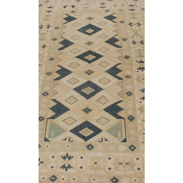 Mid 20th Century Vintage Turkish Oushak Rug With Bold Geometric Diamond Motifs 4'2 X 7'1 For Sale - Image 5 of 10