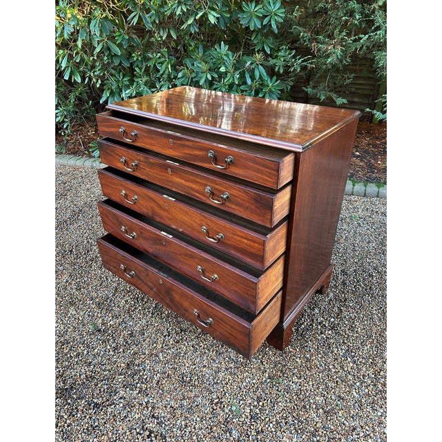 Georgian Mahogany Chest of Drawers, 1780s For Sale - Image 6 of 11