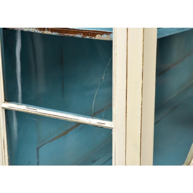 English Hepplewhite-Style Painted Display Cabinet, Circa 1920s For Sale - Image 9 of 13