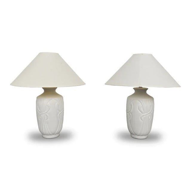 Origin: USA Designer: Unknown Manufacturer: Sunset Lamp Corp. Era: 1987 Materials: Ceramic Measurements: 9.5″ diameter x...