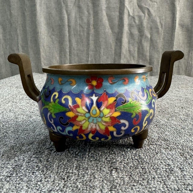 Mid 20th Century Vintage Chinese Cloisonné Enamel Tripod Censer With Handles For Sale - Image 5 of 6