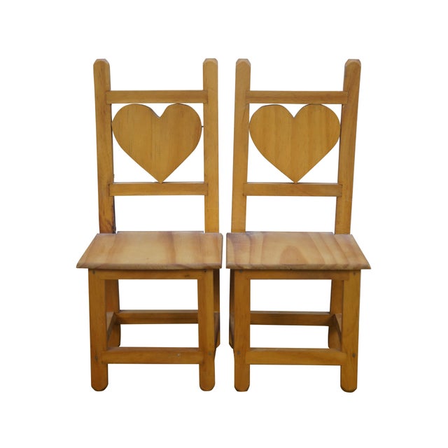 Vintage 20th century doll sized / miniature salesman sample table and chair set. Round double drop leaf table. Simple,...