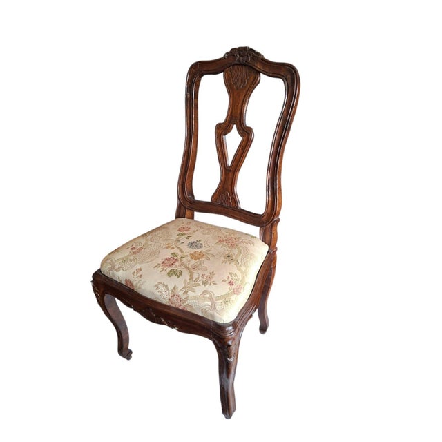 Louis XV Genoese Chairs in Walnut, 1750, Set of 8 For Sale - Image 4 of 18