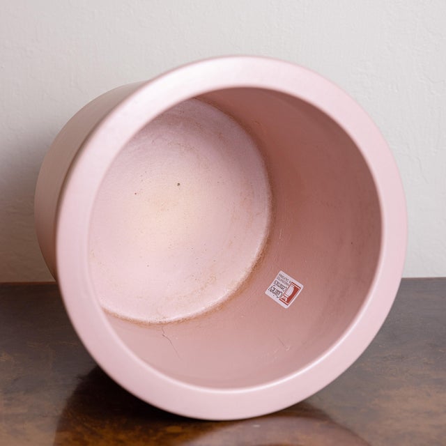 Vintage Gainey Ceramics Az-10 Azalea Planter in Mauve, California Modern For Sale In Sacramento - Image 6 of 8