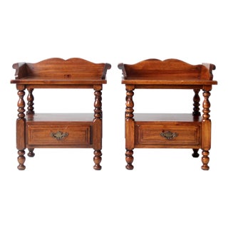 Vintage Colonial Revival End Tables Pair For Sale