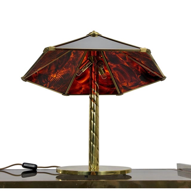 Vintage Brass & Faux Tortoise Acrylic Table Lamp by Sciolari, Italy, 1970s For Sale - Image 3 of 13