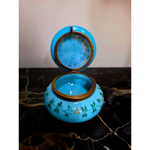 Moser French Opaline Glass Powder Jar For Sale In New York - Image 6 of 7