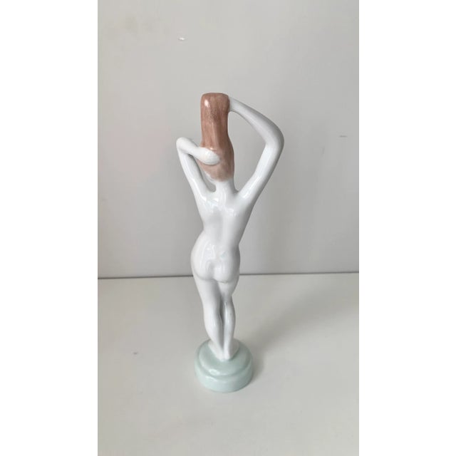 1960’s Vintage Woman’s Porcelain Figure For Sale - Image 4 of 7