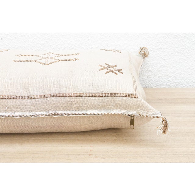 Alabaster Lace Lumbar Silk Rug Lumbar Pillow For Sale In Los Angeles - Image 6 of 8