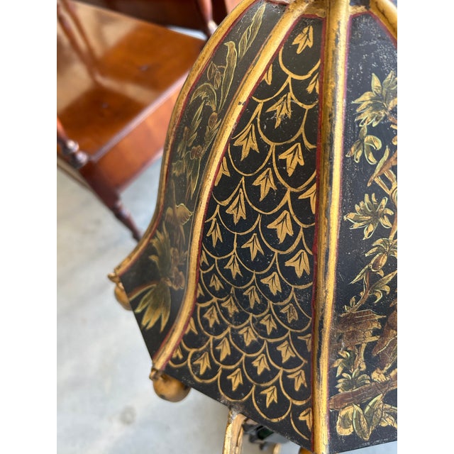 1990s Pair of Chinoiserie Gilt and Painted Metal Wall Lanterns With Figural Decoration, 23” H For Sale - Image 4 of 10