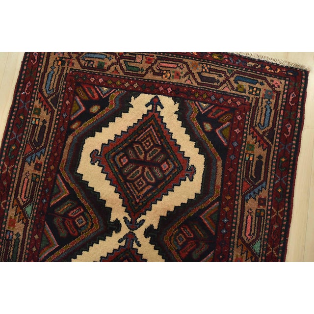 Hamedan Runner 2’9” X 9’2” Ivory Wool Vintage Tribal Hand-Knotted Rug For Sale In Philadelphia - Image 6 of 14