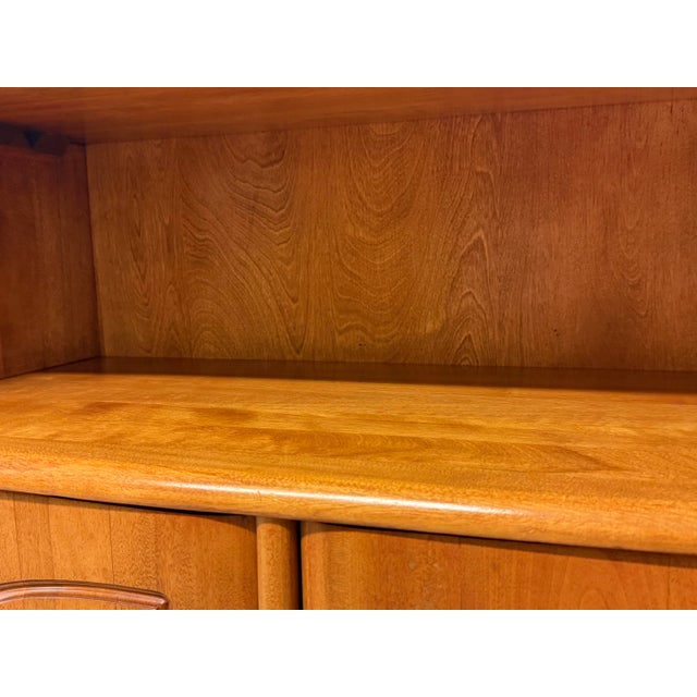 1950s Heywood Wakefield Vintage Colonial Cabinet For Sale - Image 9 of 12