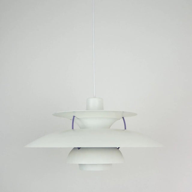 The ph 5 lamp is an icon of danish design that has gained immense popularity worldwide. Designed by the renowned designer...