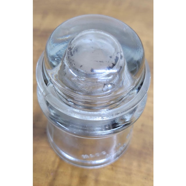 Traditional Vintage Whitall Tatum No. 2 Clear Glass Insulator For Sale - Image 3 of 9