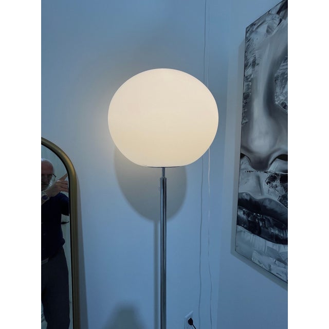 White Murano Glass Floor Lamp by Leucos For Sale - Image 8 of 11