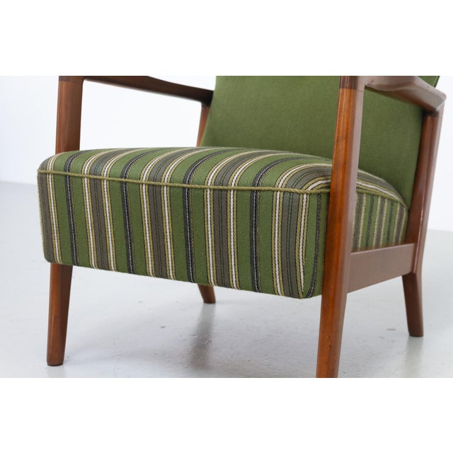 Danish Modern Lounge Chair in Beech and Green Wool by Fritz Hansen, 1940s For Sale - Image 16 of 18