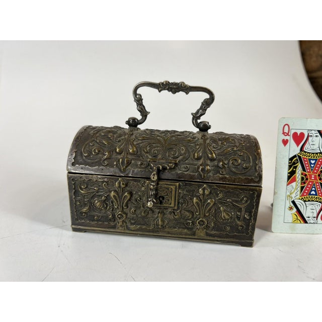 Kye or Jewelry Box Bronze Antique Raised Relief Ggleykauf Nurnberg Germany For Sale - Image 9 of 18