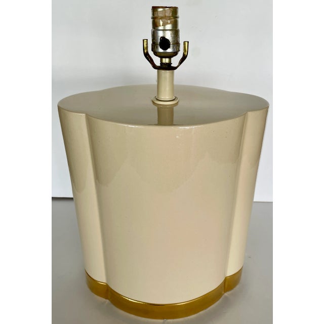 Art Deco Tan & Gold Ceramic Table Lamp From 80's For Sale - Image 3 of 11