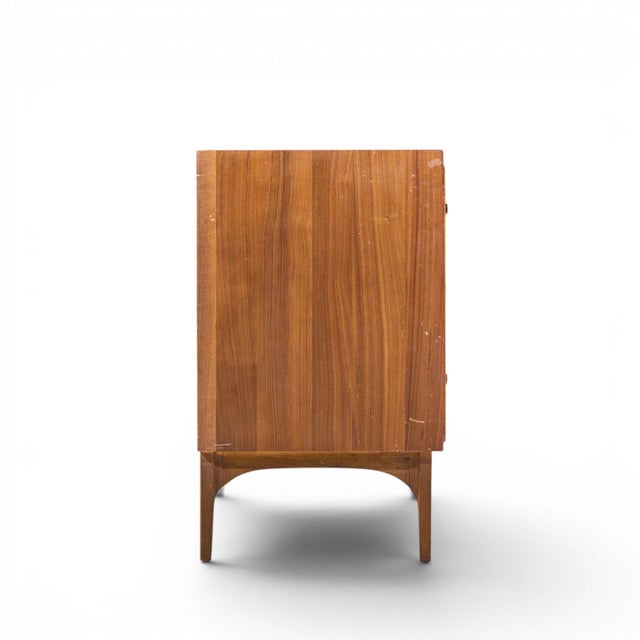 Kroehler Kroehler Mid Century Rosewood and Walnut Lowboy Dresser For Sale - Image 4 of 10