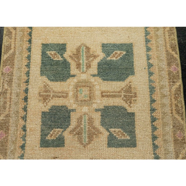 Turkish Mini Rug Oriental Hand Knotted Vintage Rug 1'6" x 2'11" #21142 For Sale - Image 4 of 8