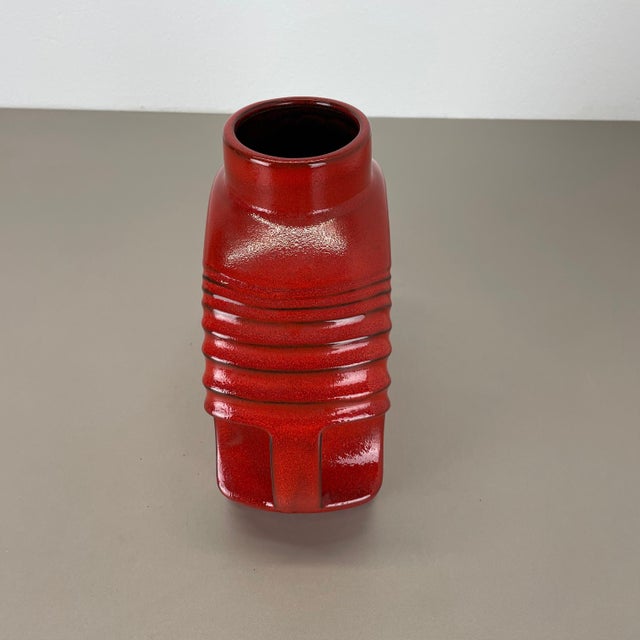 Large Red Abstract Vase by Cari Zalloni for Steuler, 1970s For Sale - Image 10 of 18
