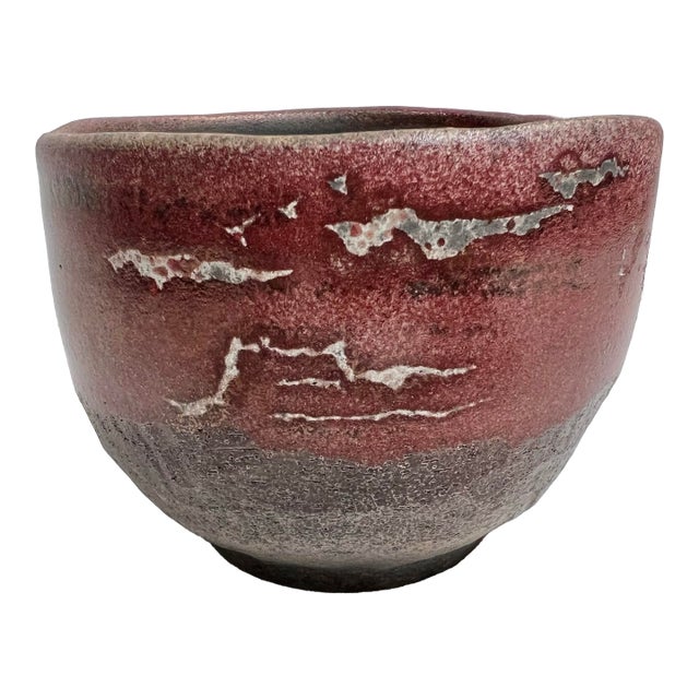 Studio Pottery Chawan Tea Bowl – Volcanic Red Glaze Signed 佳旧 Wabi-Sabi For Sale