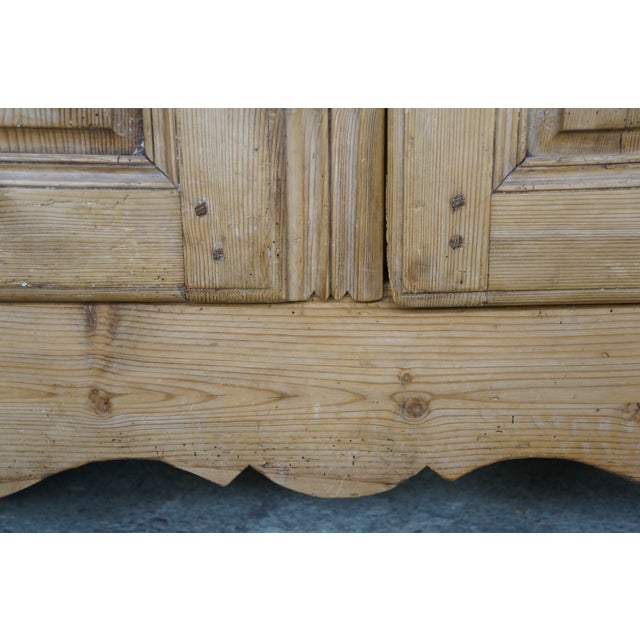 Antique 19th C. French Provincial Louis XV Pine Wardrobe Armoire Media Cabinet For Sale - Image 11 of 17