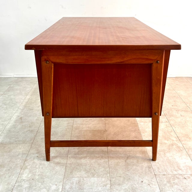 1950s Mahogany Desk and 6 Drawers, 1950s For Sale - Image 5 of 6