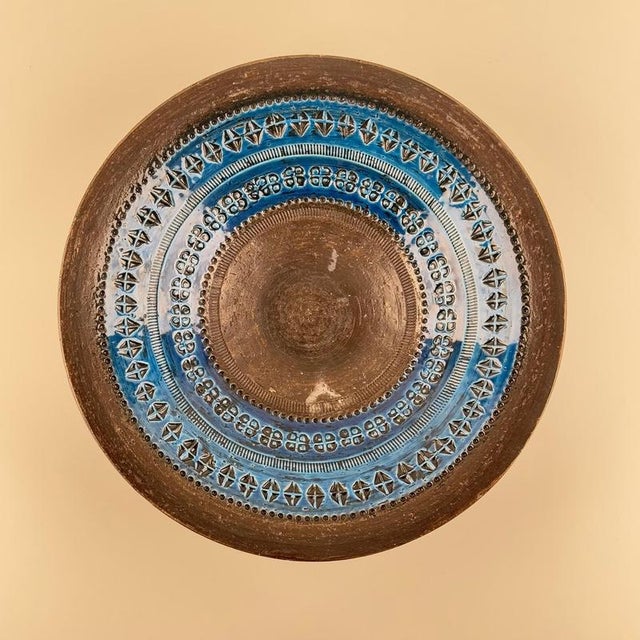 Large Rimini Blue Series Centerpiece Bowl by Aldo Londi for Bitossi, 1970s For Sale - Image 3 of 13