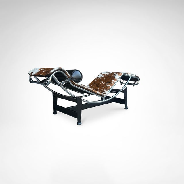 Bauhaus Double Ponyskin LC4 Chaise Longue by Le Corbusier for Cassina, 1990s For Sale - Image 3 of 18